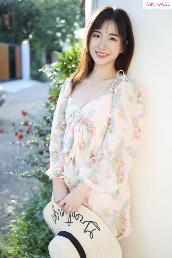 龚天艺 艺儿拿铁 [XIUREN]高清写真图 2019.12.30 艺儿拿铁第35张图片